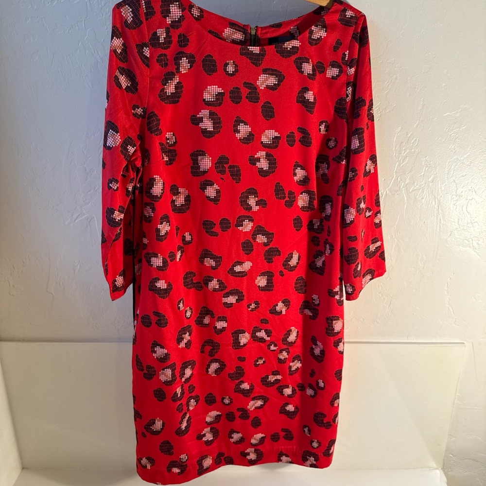 The Limited Size M red leopard print midi dress with quarter sleeve work attire